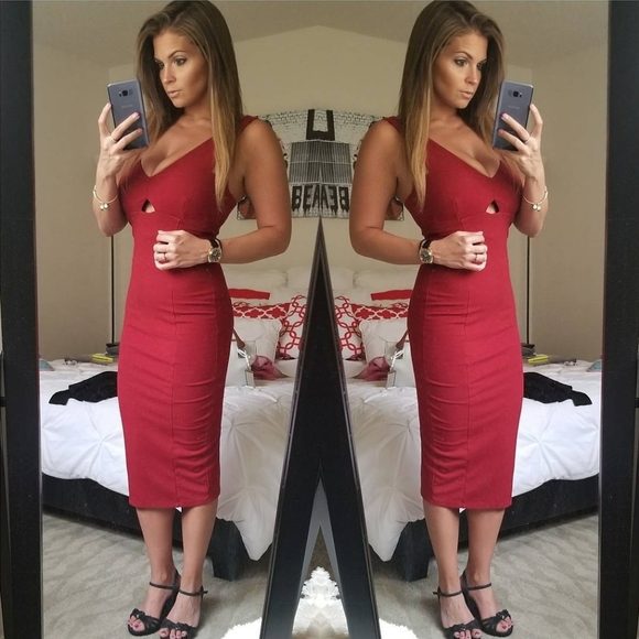 Hot Miami Styles Red Midi Dress - Picture 3 of 6